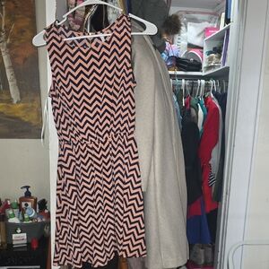 Sage Zigzag Patterned Mini Dress - Black and Peach